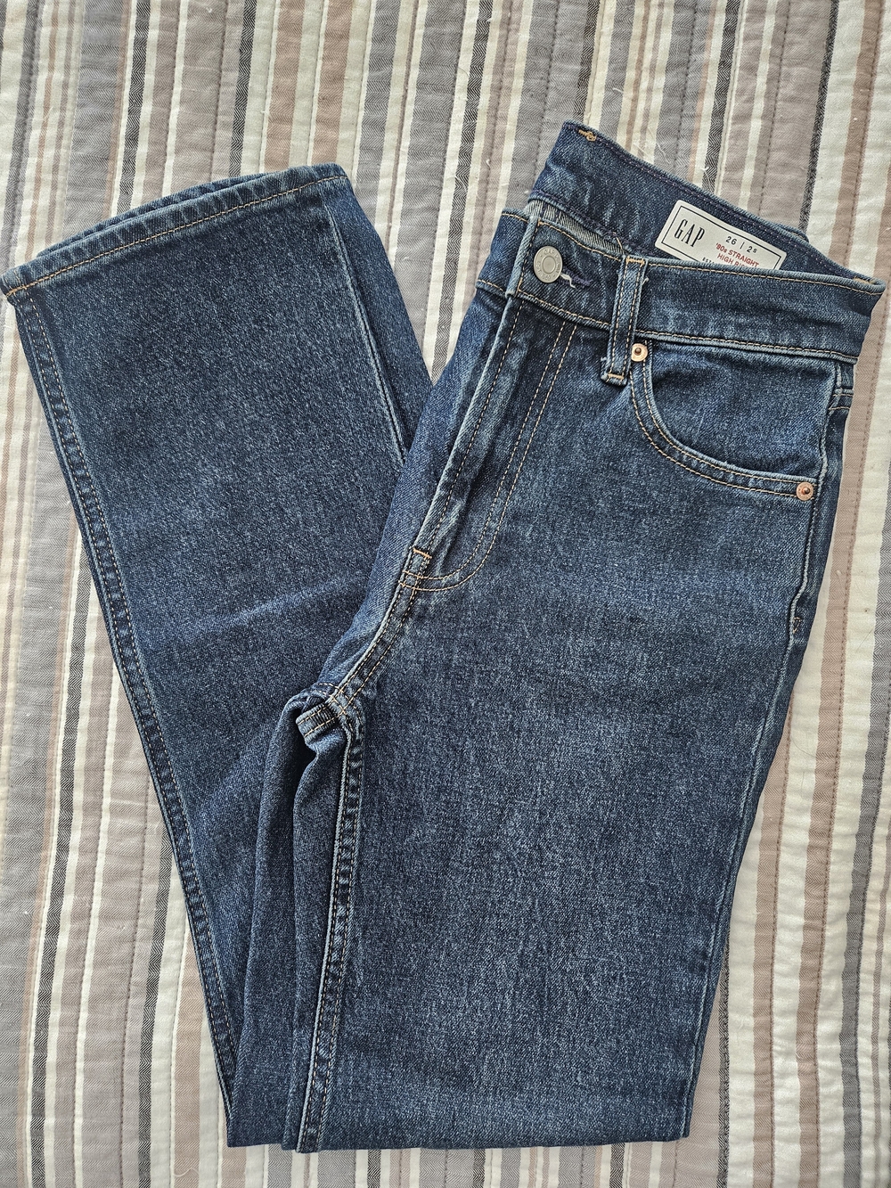 GAP Women's 90s Straight Leg High-rise Jeans - size 26 short